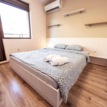 Bright 1Bdr Apartment With A Balcony Sofia Exterior photo